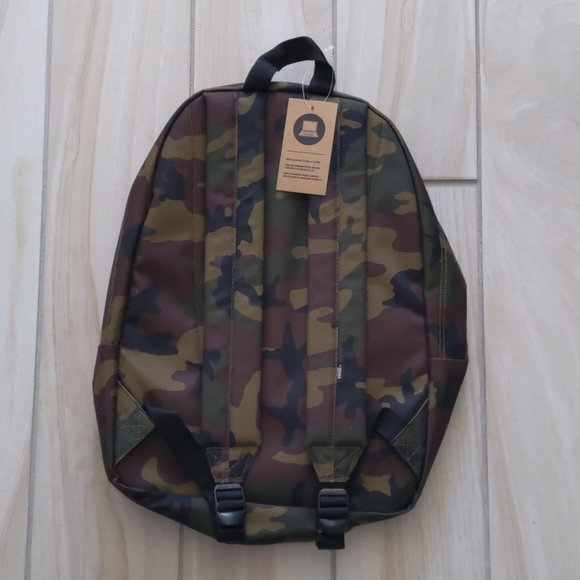 NWT Vans Old Skool 22L Camo Backpack - Picture 5 of 8